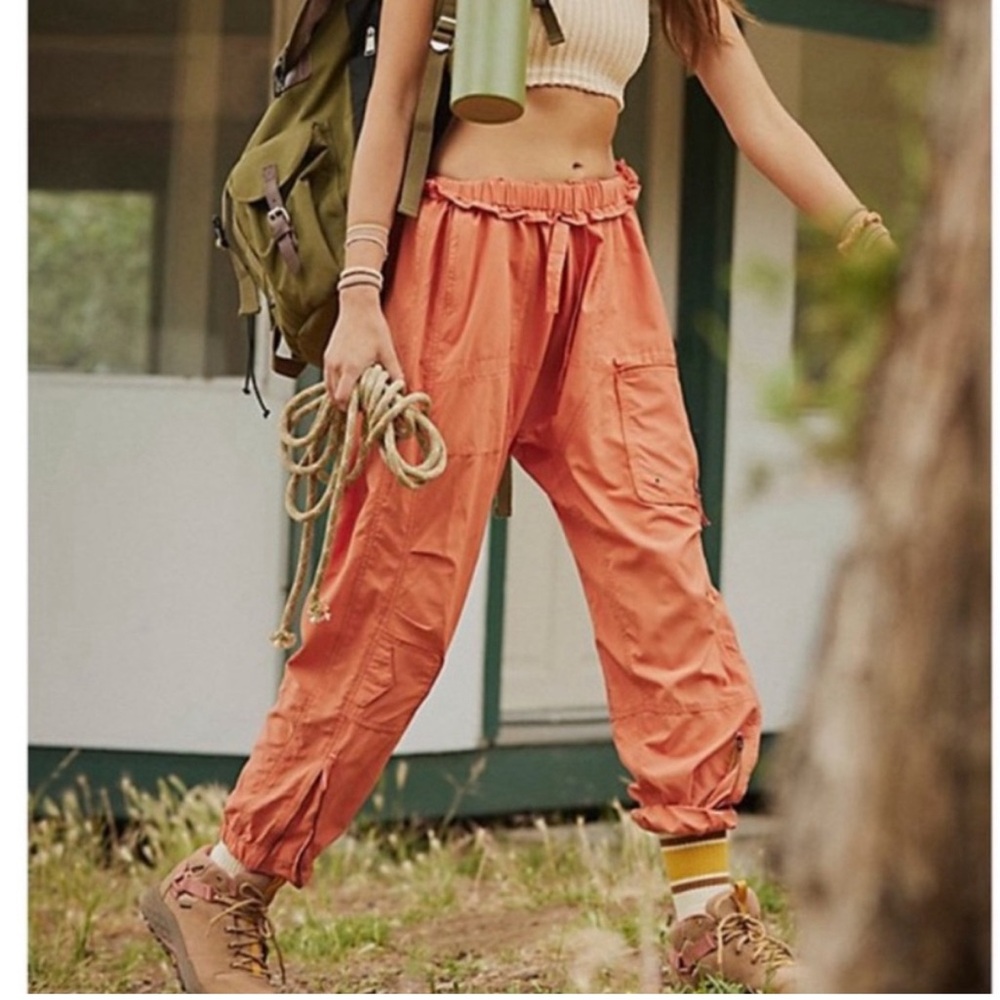 Free People Movement Spring Trekker Red Cargo Jogger size small, NWOT